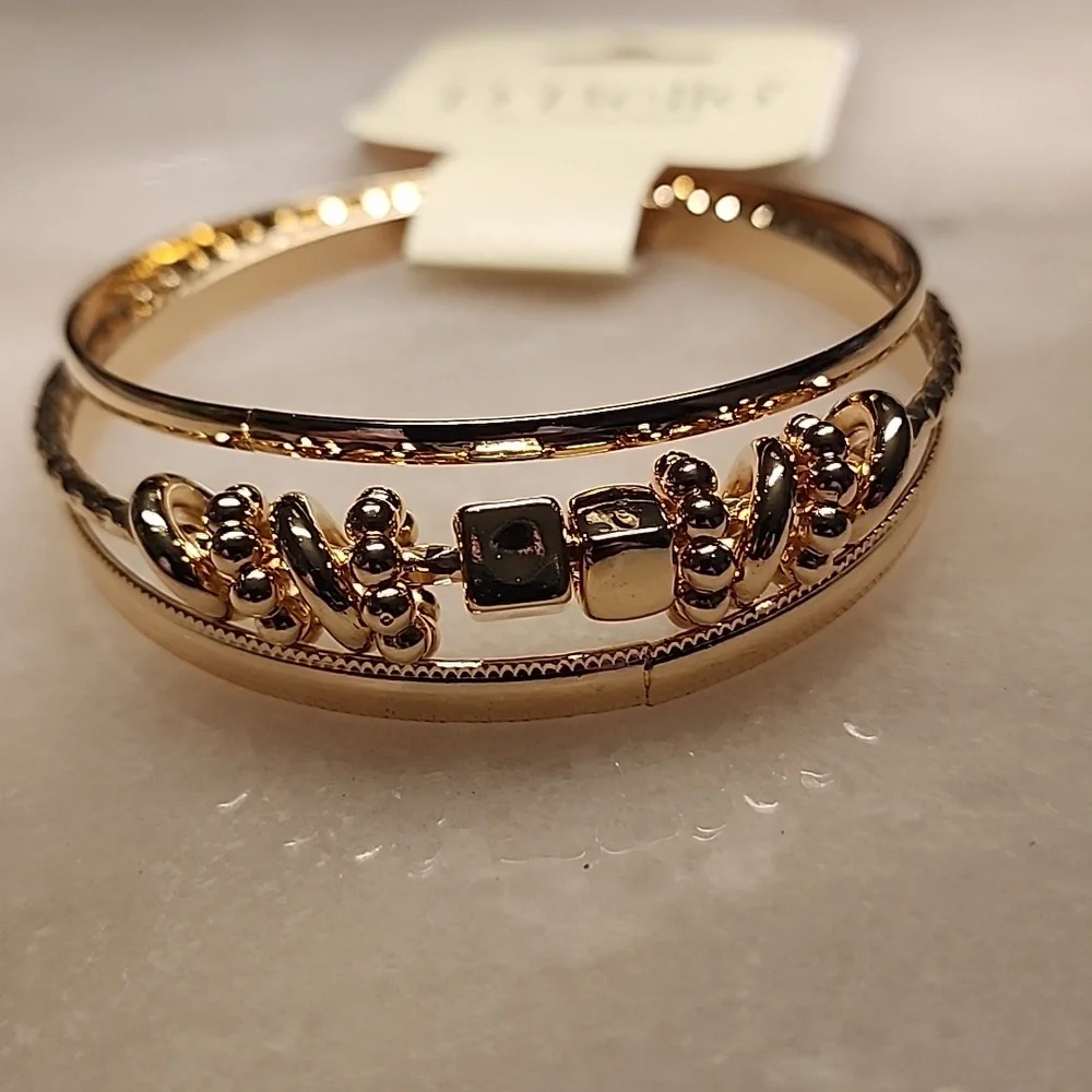 Gold Bangle Set - Picture 2 of 4